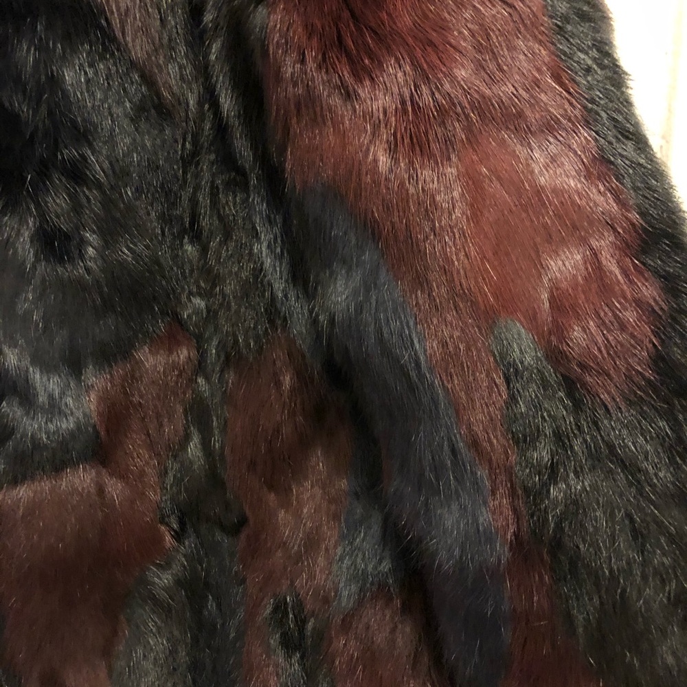 525 America Fur Coat - Picture 3 of 11